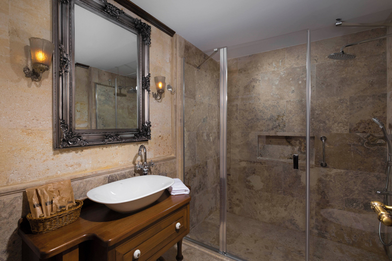 Bathroom 5, Akantha House, Ürgüp