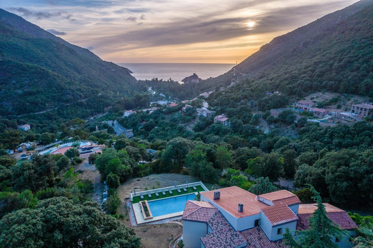 4, Villa Excelsior in Porto Ota, Corse-du-Sud