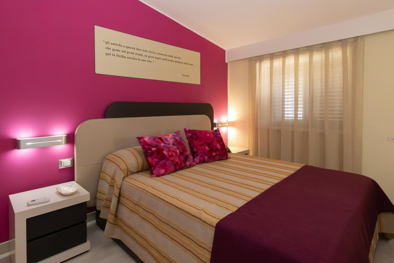 5, Resid Enza Palazzo Sciacca, Messina
