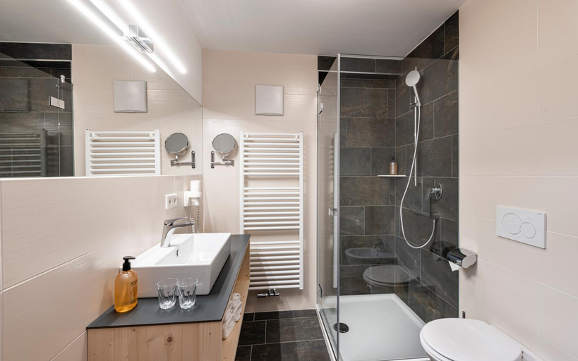 Bathroom, Natur & Aktiv Hotel Rogen, Bolzano
