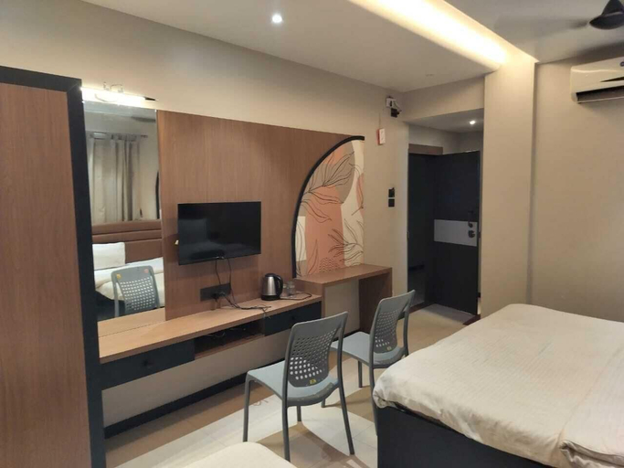 Room 5, Hotel Radhika, Latur