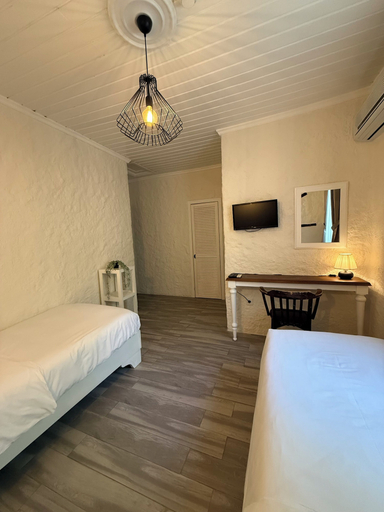 Bedroom 2, Herakles 1850 Hotel, Urla