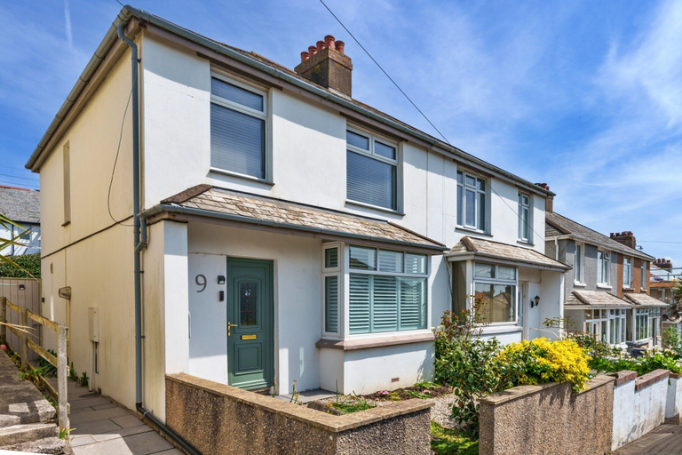 Primary image, Peaceful Lochside Retreat for 4, Cornwall