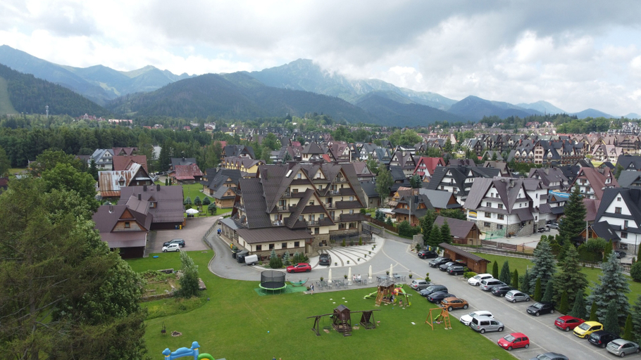 Others 1, Helan Family & SPA, Tatra