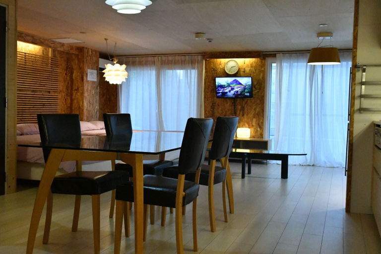 Dining 4, Rapyuta monthly apartment, Kyoto