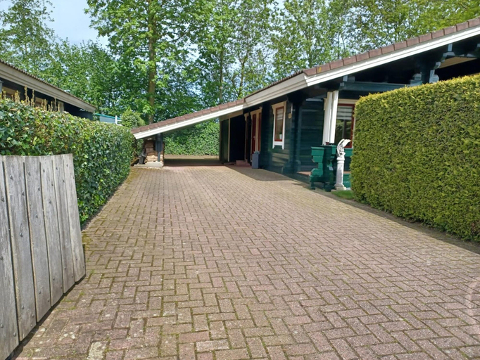 Exterior 4, Bungalow met Omheinde Tuin op de Veluwe, Nunspeet