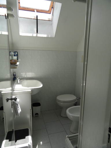 Bathroom 3, Residence Giusti 6, Milano