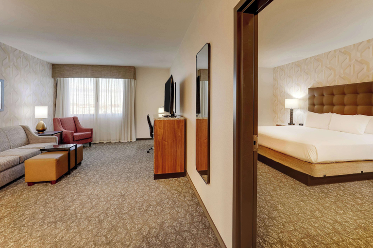 Bedroom 4, Drury Plaza Hotel Columbus Downtown, Franklin