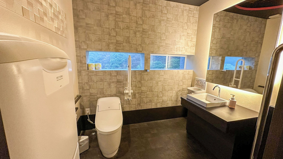 Bathroom 5, Okudogo Ichiyunomori, Matsuyama