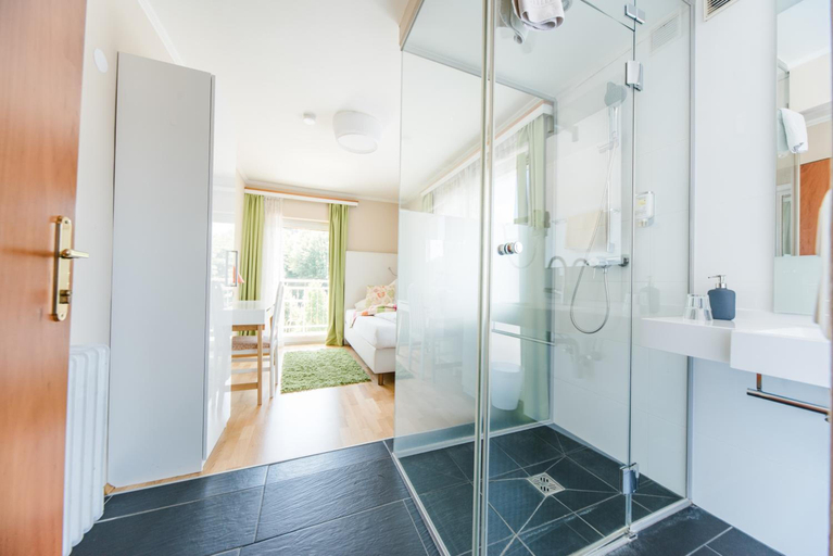Bathroom 3, St Hubertushof, Südoststeiermark