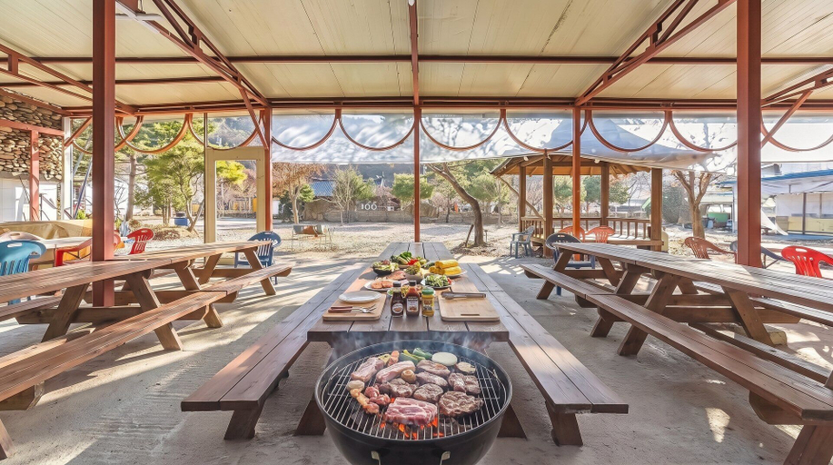 Food & Drinks, Gapyeong Dolgungpensyeon&kaempingjang, Gapyeong