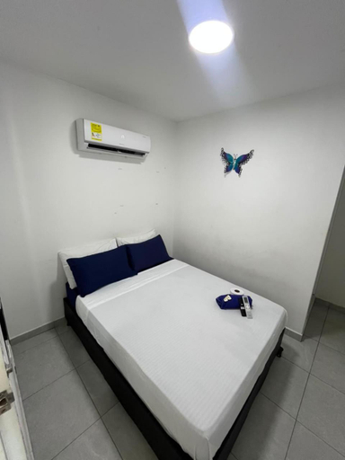 4, Santa Marta Vip Hotel, Santa Marta (Dist. Esp.)