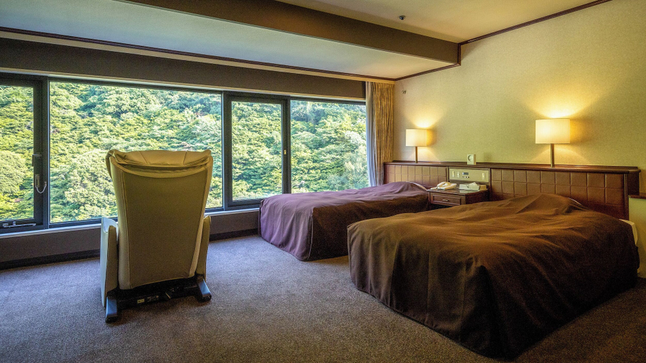 Bedroom 3, Okudogo Ichiyunomori, Matsuyama