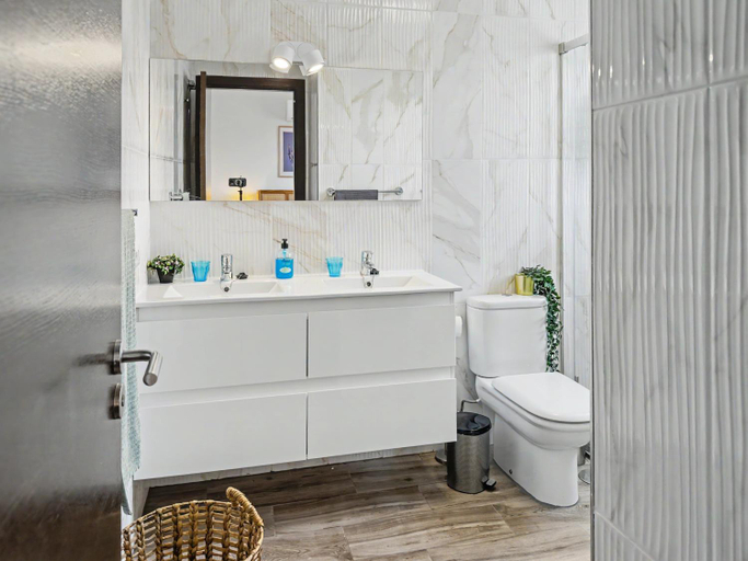 Bathroom 4, Villa Solymar - Private heated pool & Air Conditioning, Las Palmas