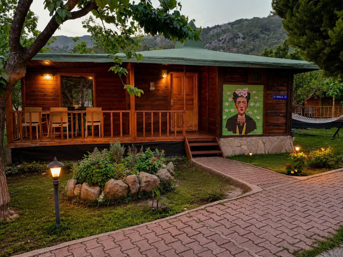 Exterior & Views 1, Cıralı Likya Yanartas Bungalow, Kemer