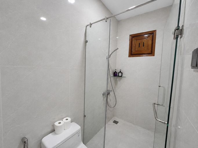 Bathroom 4, Galang Hotel, District 3