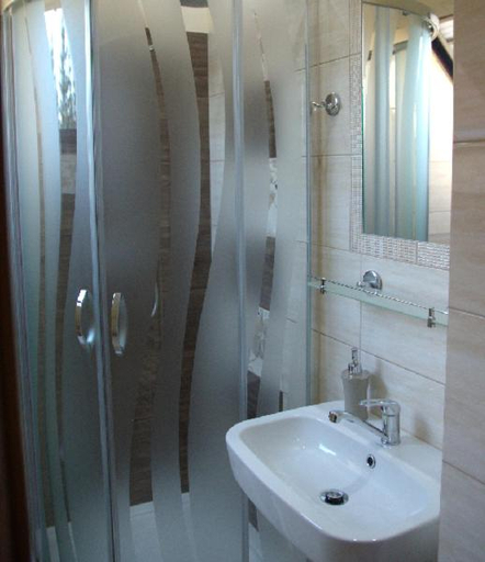 Bathroom 2, Pensjonat Szczebel, Limanowa