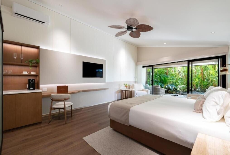 Room 2, NALA Resort, Johnstone