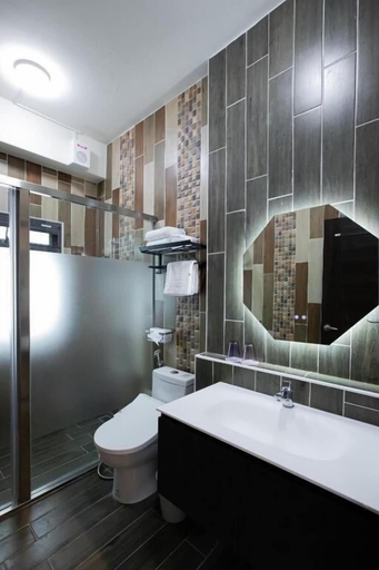 Bathroom 3, Letaotao Inn, Hualien