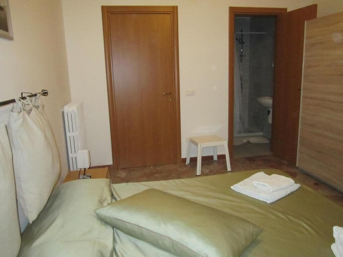 Room 5, Casa Raffaella, Bari
