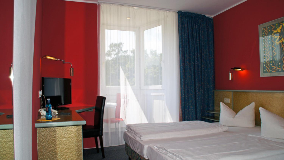 Bedroom 3, Hotel Am Buschkrugpark, Berlin