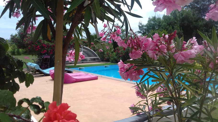 Exterior view 2, Domaine Delagarde, Aude