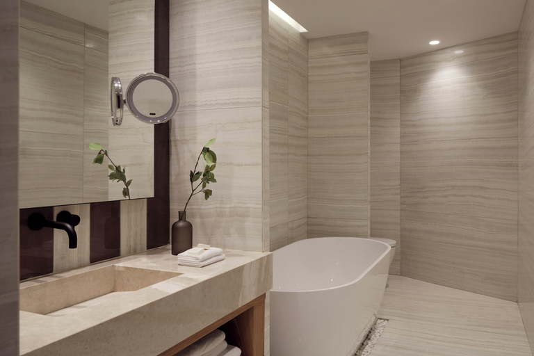 Bathroom 5, Mare Paphos