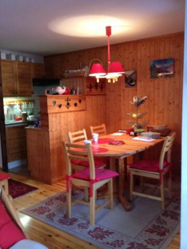 4, Comfortable and Authentic Appt, Hautes-Alpes