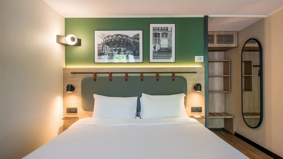 Bedroom 3, Campanile NATURE - Martigues, Bouches-du-Rhône