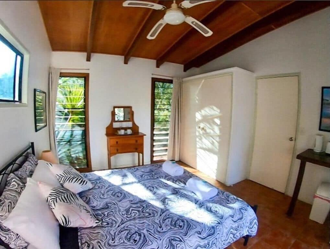 Room 3, 1770 Southern Cross Travellers Retreat, Miriam Vale