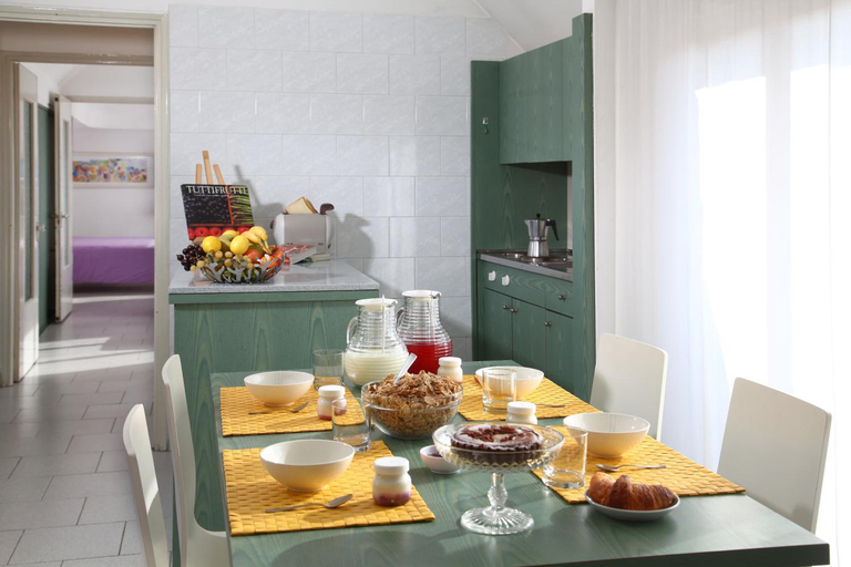 Food & Drinks, Residence Giusti 6, Milano
