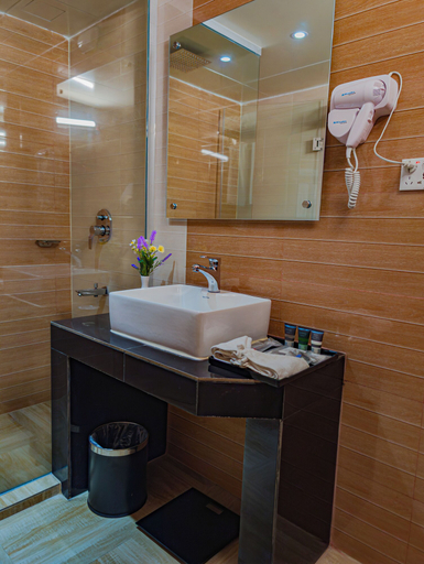 Bathroom 2, Atlanta Suites, Dhaka