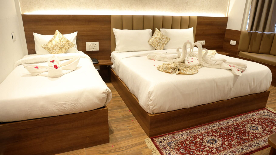 Room 5, Hotel Radha Krishnam, Mathura
