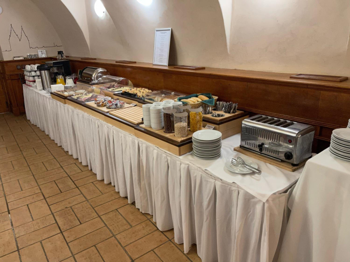 Food & Drinks 5, Little Quarter Hostel & Hotel, Praha 6