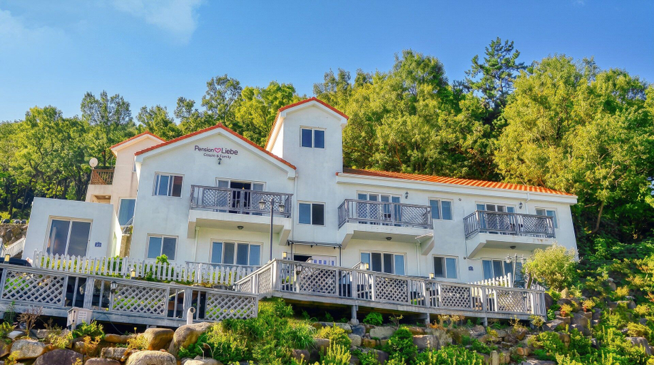 Exterior & Views 2, Namhae Liebe Pension, Namhae