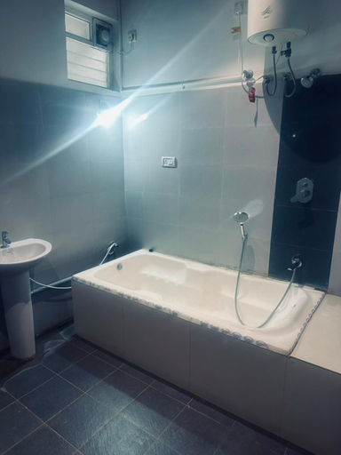 Bathroom 4, Mazra Retreat, Coorg Kushalnagar, Mysore