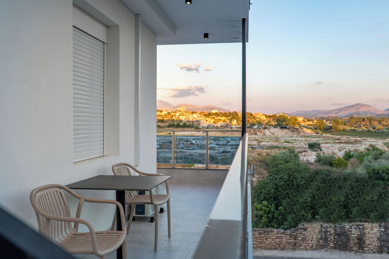 Balcony 4, SulMare Rooms, Sarandës