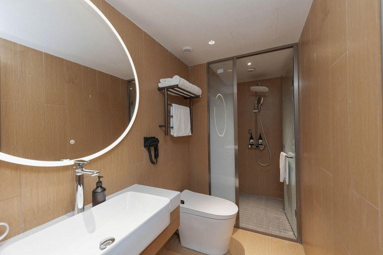 Bathroom 5, Ji Hotel Nanjing Xinjiekou, Nanjing