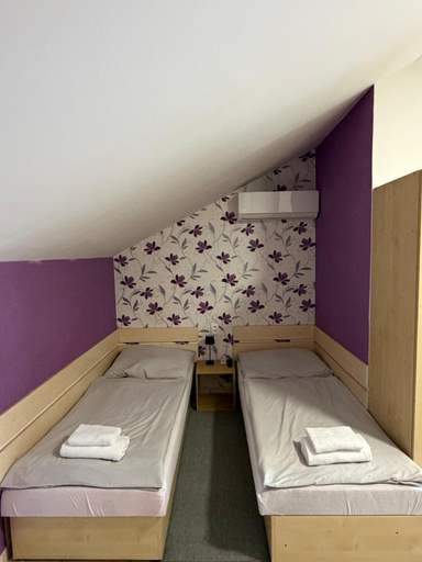 Bedroom 2, Penzion Adria Podhajska, Nové Zámky