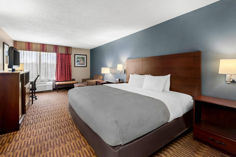 Bedroom 3, Quality Inn & Suites Lawrence - University Area, Douglas
