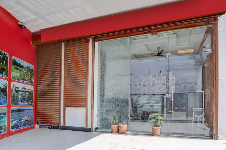 Reception 2, Deluxe Hotel Holiday Spot, Sahibzada Ajit Singh Nagar