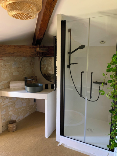 Bathroom 5, Le Poutic, Landes