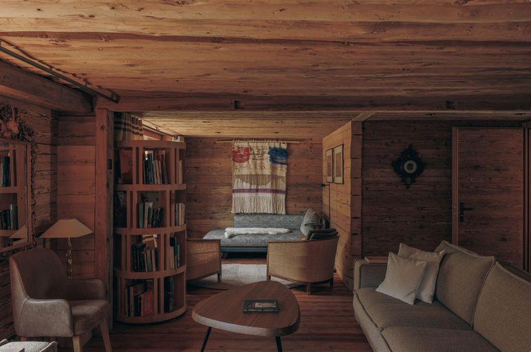 Living area 5, Le Rucher dEvolene, Hérens