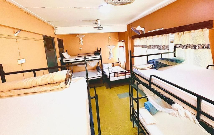 Room 4, Uhuru Peak Hostel, Moshi Urban