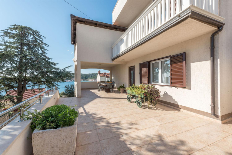 Exterior & Views 1, Apartments Snjezana, Tisno
