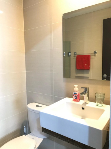 Bathroom 4, Studio Condo Near Manila Airport, Pasay City