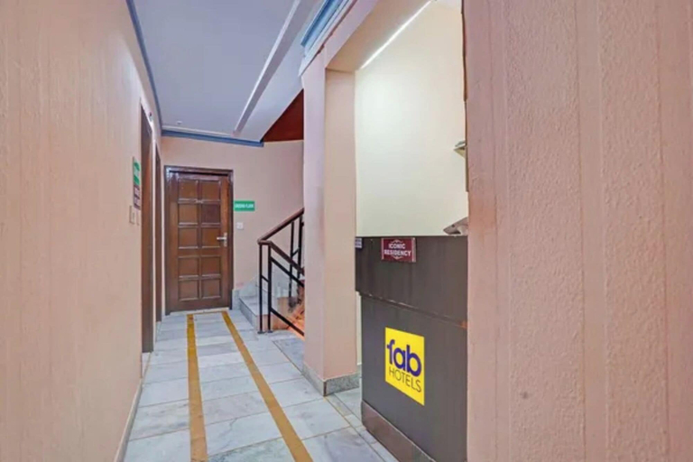 Reception 2, Fabhotel Iconic Residency, Delhi