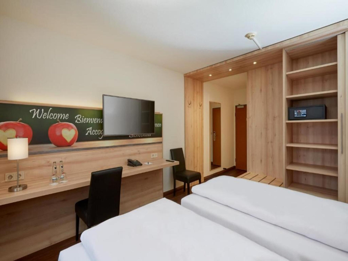 Bedroom 4, Sunday Hotel Stuttgart Herrenberg, Böblingen