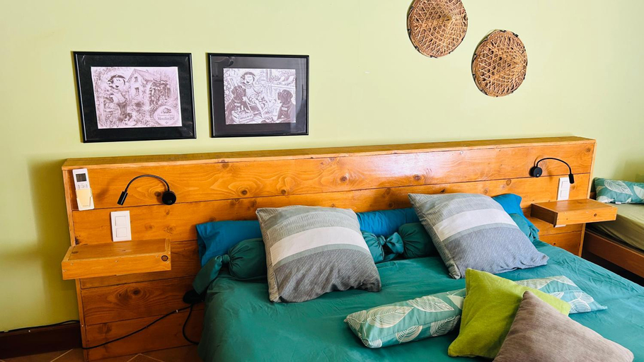 Bedroom 2, Chambres d'hotes MoulinDT, Lot-et-Garonne