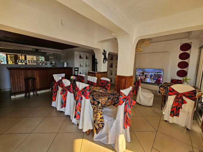 Bar/lounge 4, Le Port Hotel, Anosy